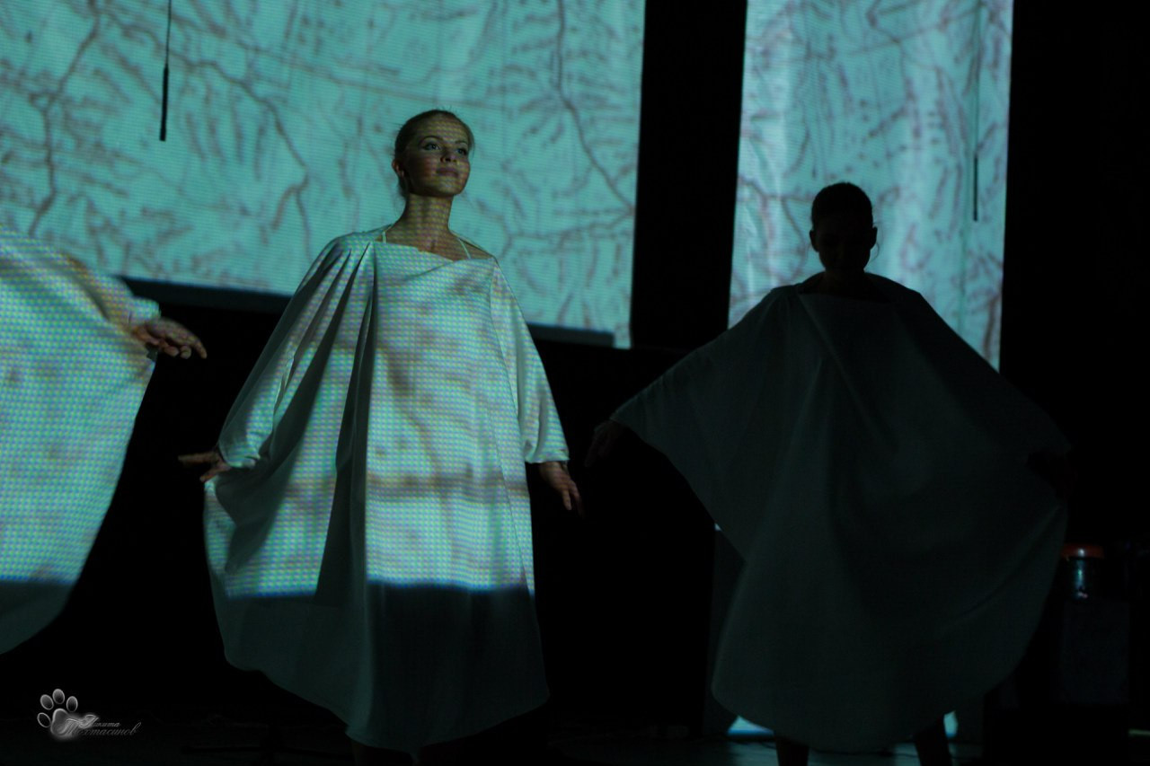 Заключительные дни фестиваля 'День Первокурсника 2014'. На сцене Высшая школа информационных систем и технологий и Институт международных отношений, истории и востоковедения. Заключительные дни фестиваля 'День Первокурсника 2014'. На сцене Высшая школа информационных систем и технологий и Институт международных отношений, истории и востоковедения.