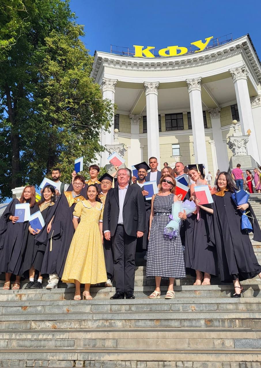 4 и 5 июля состоялось вручение дипломов выпускникам кафедры 4 и 5 июля состоялось вручение дипломов выпускникам кафедры