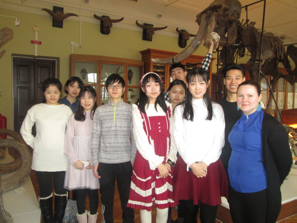 В России китайские студенты встречают Новый год два раза В России китайские студенты встречают Новый год два раза