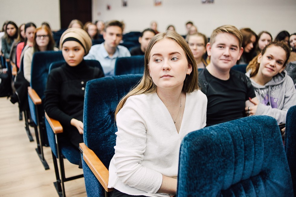 �������� ������ ����� ����������� ������ � �������� ����������� � ������������ ���(������������)