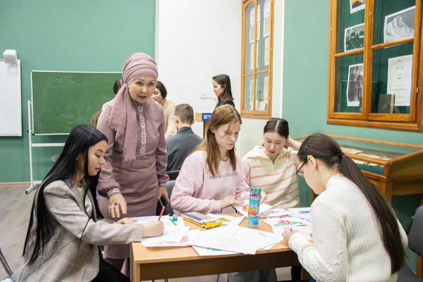 В Елабужском институте КФУ состоялся День открытых дверей В Елабужском институте КФУ состоялся День открытых дверей