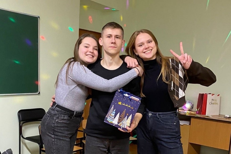 Караоке вечер и акция 'Тайный Санта' Караоке вечер и акция 'Тайный Санта'