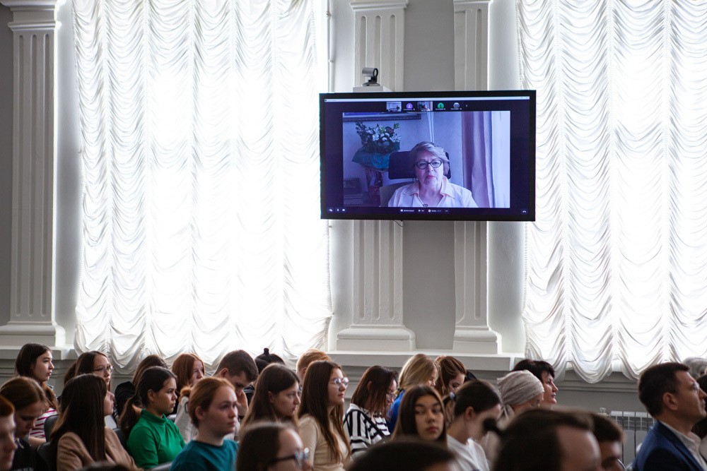 IX ������������ ������: ������� (����)