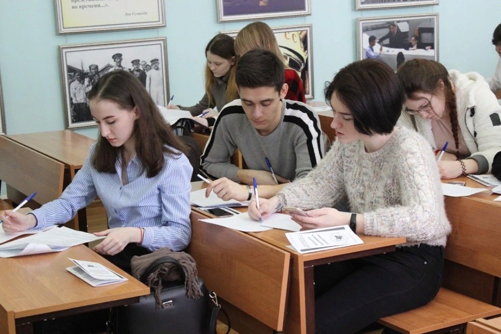 ����������� ������������� ��������� � �����