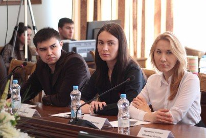 21- 22 марта 2015 года юридический факультет КФУ стал первой площадкой в России, собравшей локальные группы Европейской Ассоциации Студентов - Юристов (ELSA) из Москвы, Санкт-Петербурга, Калининграда, Казани и гостей из Германии. 21- 22 марта 2015 года юридический факультет КФУ стал первой площадкой в России, собравшей локальные группы Европейской Ассоциации Студентов - Юристов (ELSA) из Москвы, Санкт-Петербурга, Калининграда, Казани и гостей из Германии.