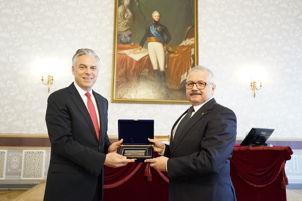 United States Ambassador Jon M. Huntsman Jr.: 'Kazan University is one of the greatest universities I have ever visited'