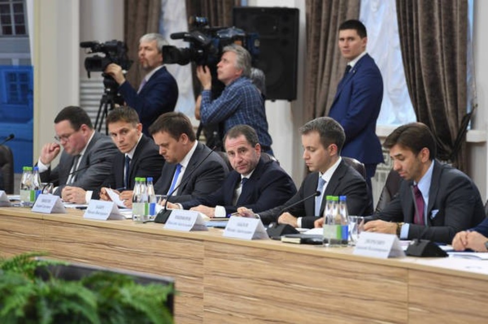 Дмитрий Медведев провел в КФУ Совет по модернизации экономики и инновационному развитию России
