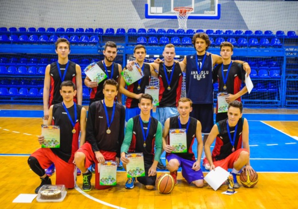 Легендарная победа легендарной команды Легендарная победа легендарной команды