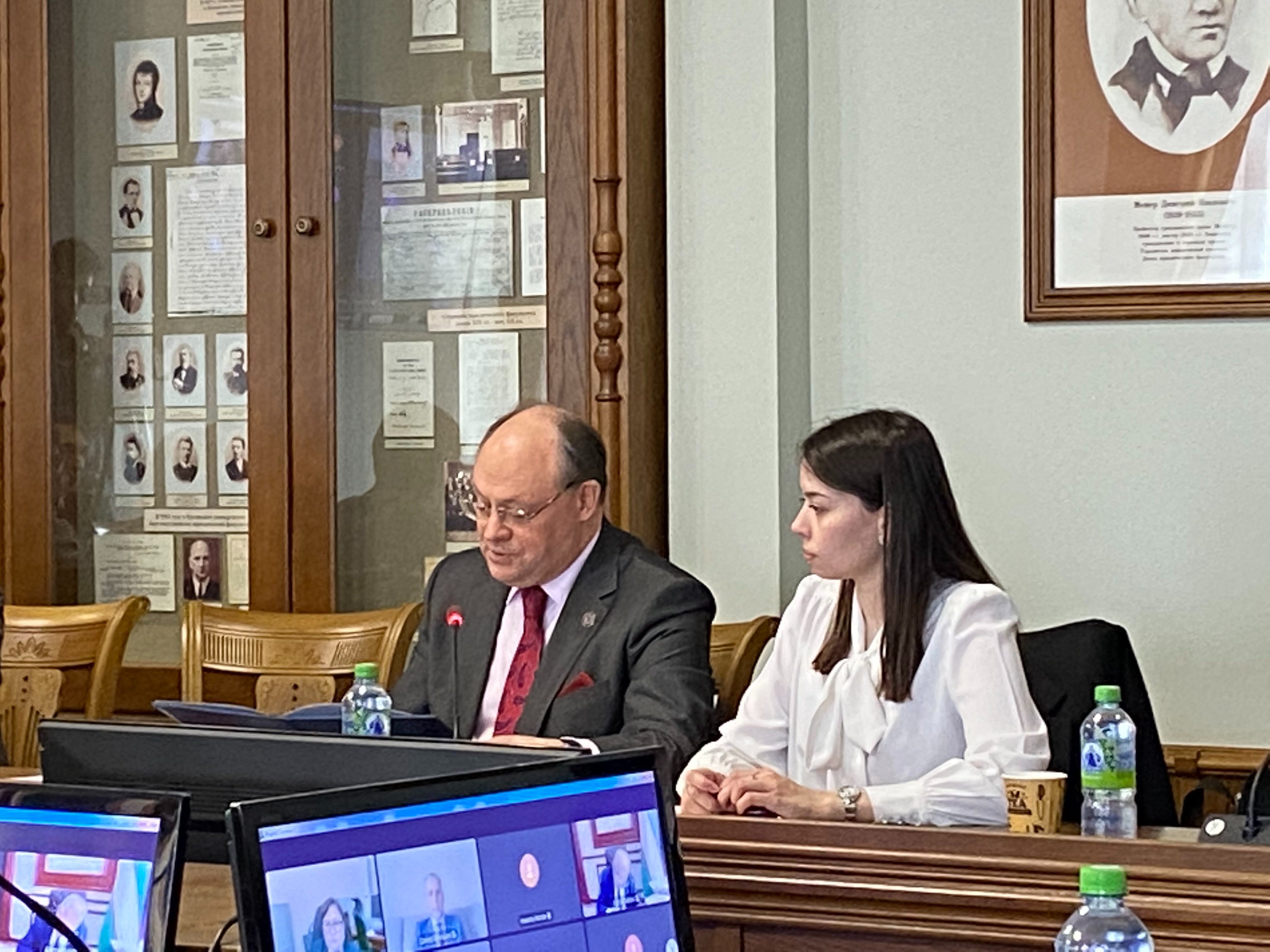 ������ ������������� ������� ���� '������������� �������� �����: �������, �������� � ����������� �������� (� 120-����� ������� ���������� �� �������� ����� � 105-����� ���'