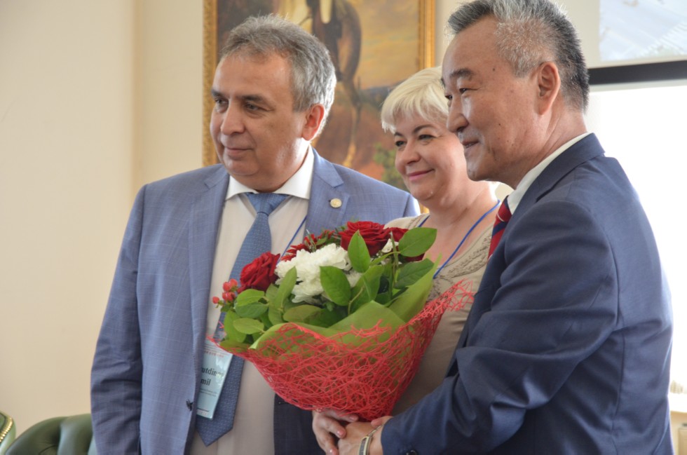 ���� �������� ��������������� �������� �� ������������ � ���������� ������������� ����� ����� ��������� � ���