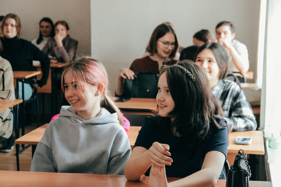 Будущее за нами: состоялась встреча с будущими студентами в рамках кинопоказа Будущее за нами: состоялась встреча с будущими студентами в рамках кинопоказа