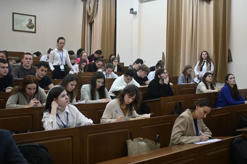 'Правовой ренессанс: новая эра юриспруденции' 'Правовой ренессанс: новая эра юриспруденции'