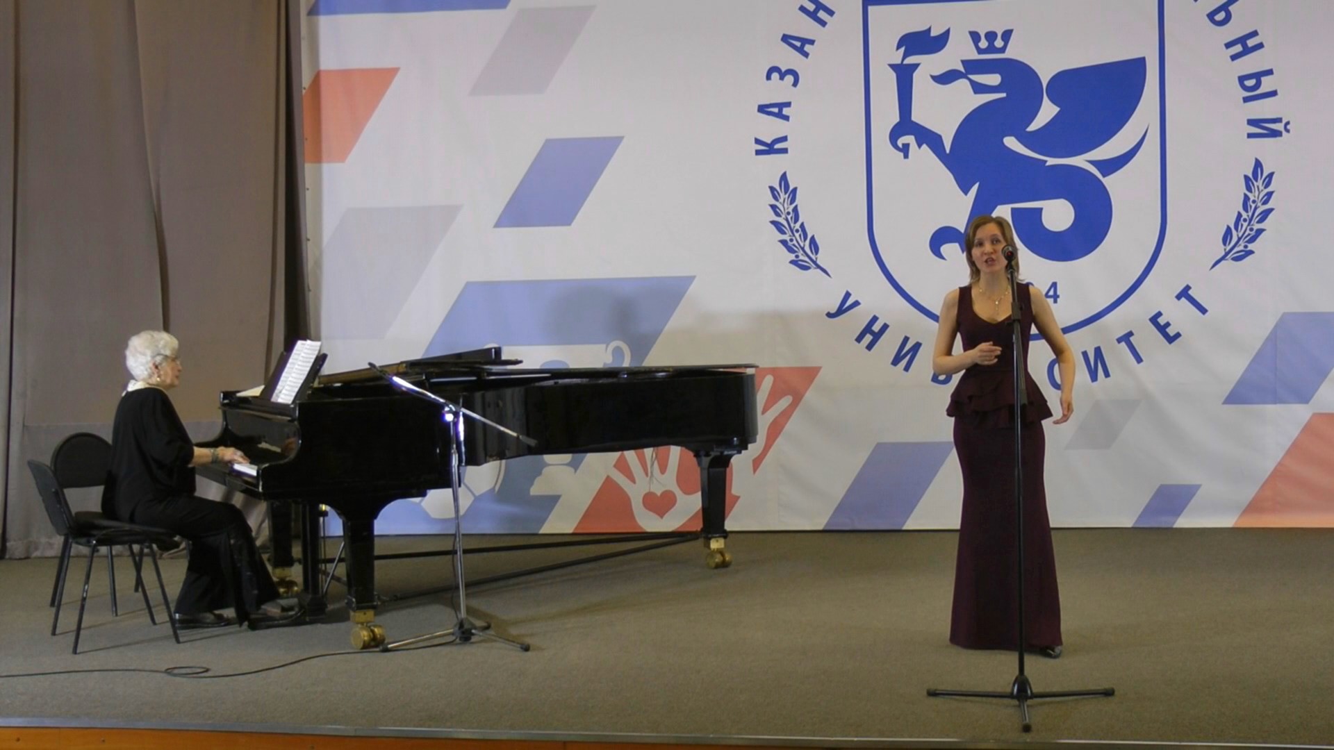 Гениальная музыка Чайковского прозвучала на музыкально-образовательном лектории Гениальная музыка Чайковского прозвучала на музыкально-образовательном лектории