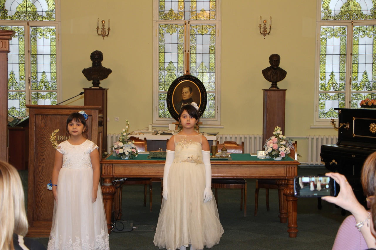 ������� �����  '������' ������� ��������� � ����� ������� ���