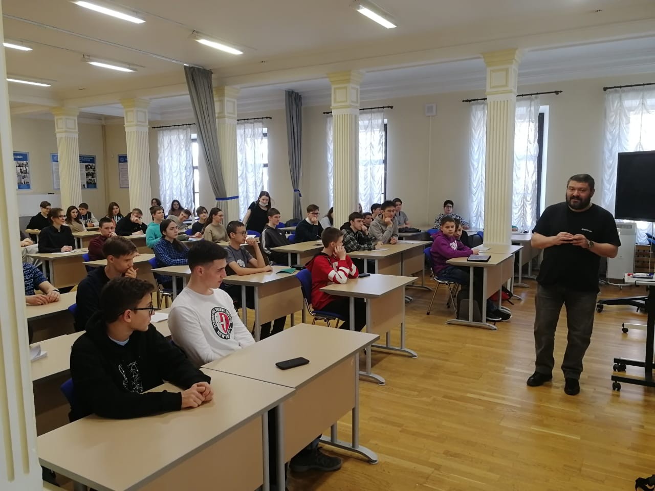 ������������� ������� � �������������