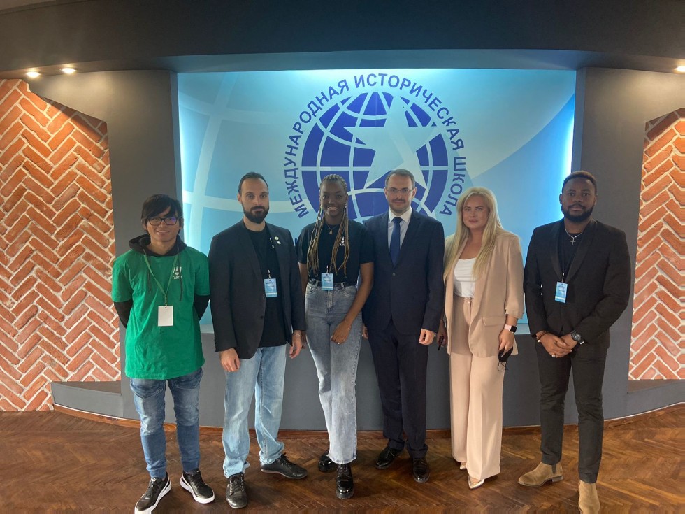 Студенты Института международных отношений стали участниками II Международной исторической школы в г. Выборг Студенты Института международных отношений стали участниками II Международной исторической школы в г. Выборг