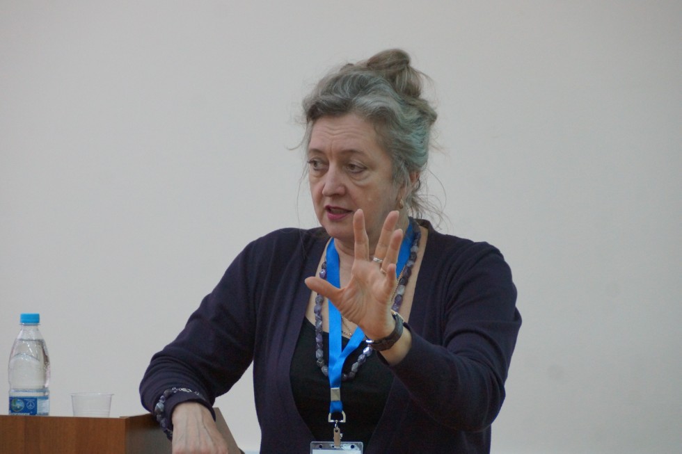 ������������� ������� ����������� '��������� � ������������ ����������� �����' (Reflections and Innovations in EFL: Teaching Methods and Assessments)