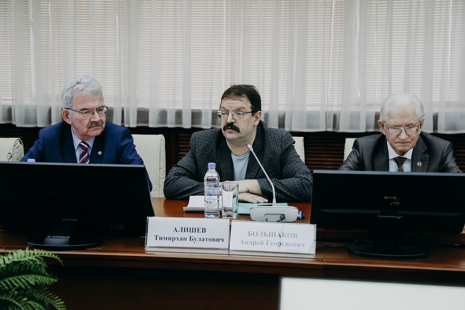 � ��� �������� 30-����� ���������� ���������������