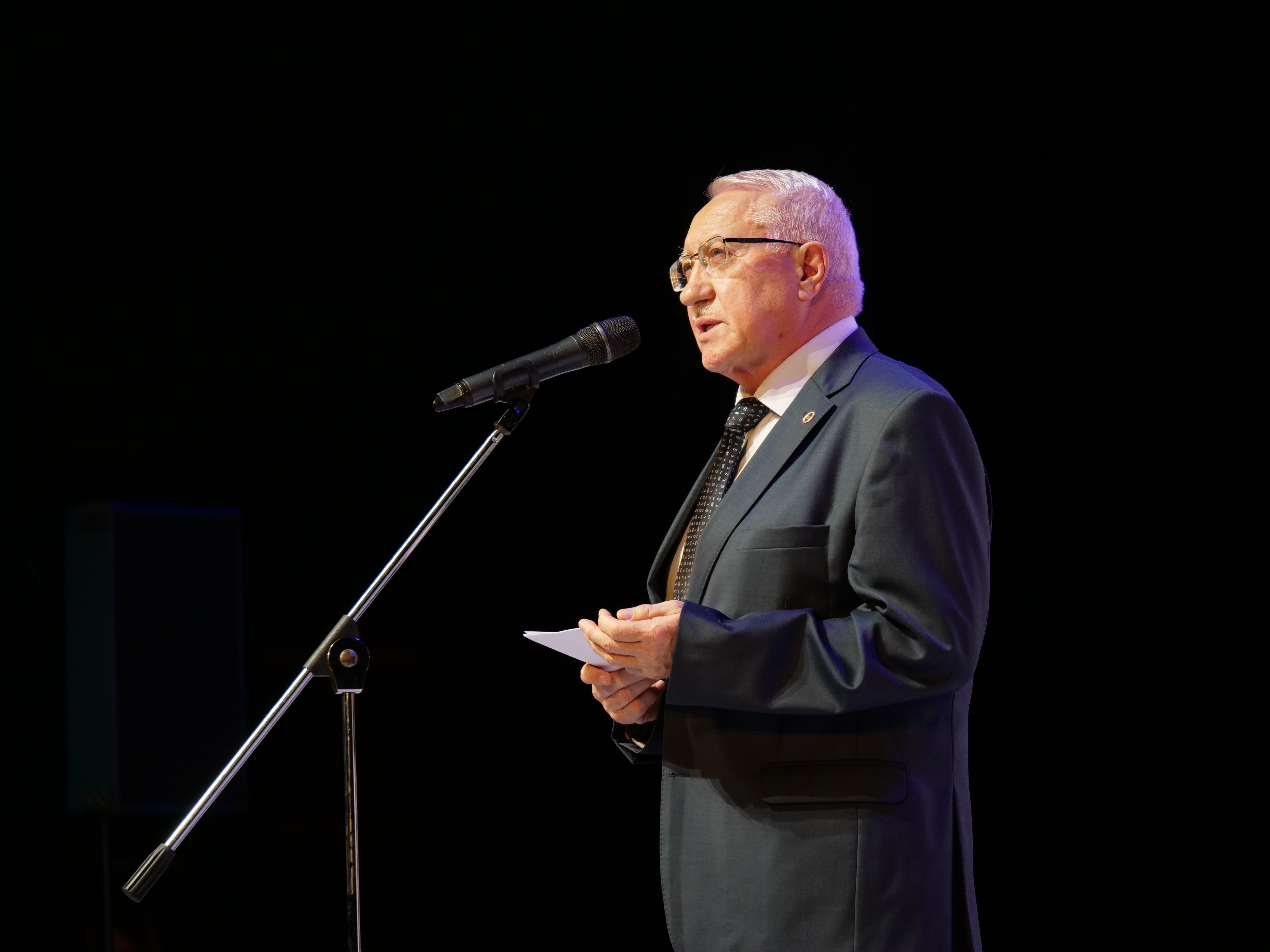 ����������� �������� ����� ������� �������� ��������� � ����