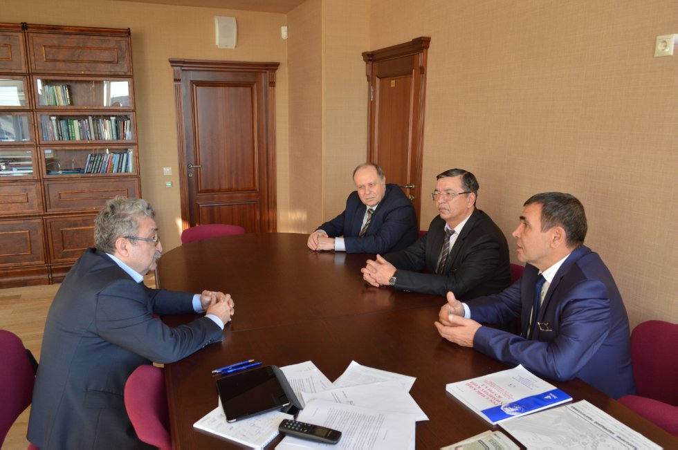 �������-��������� �� �������� ���������� ���������� ������������ ����������� ���������� �� ���������� ��������� ��������� ��� ������������� � ���