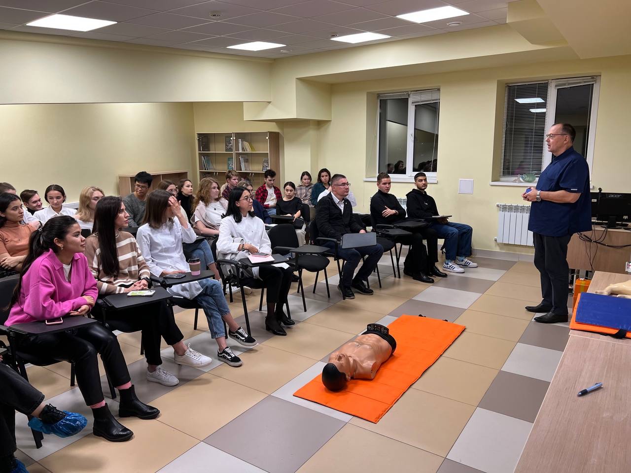 Заседание студенческого научного кружка Заседание студенческого научного кружка