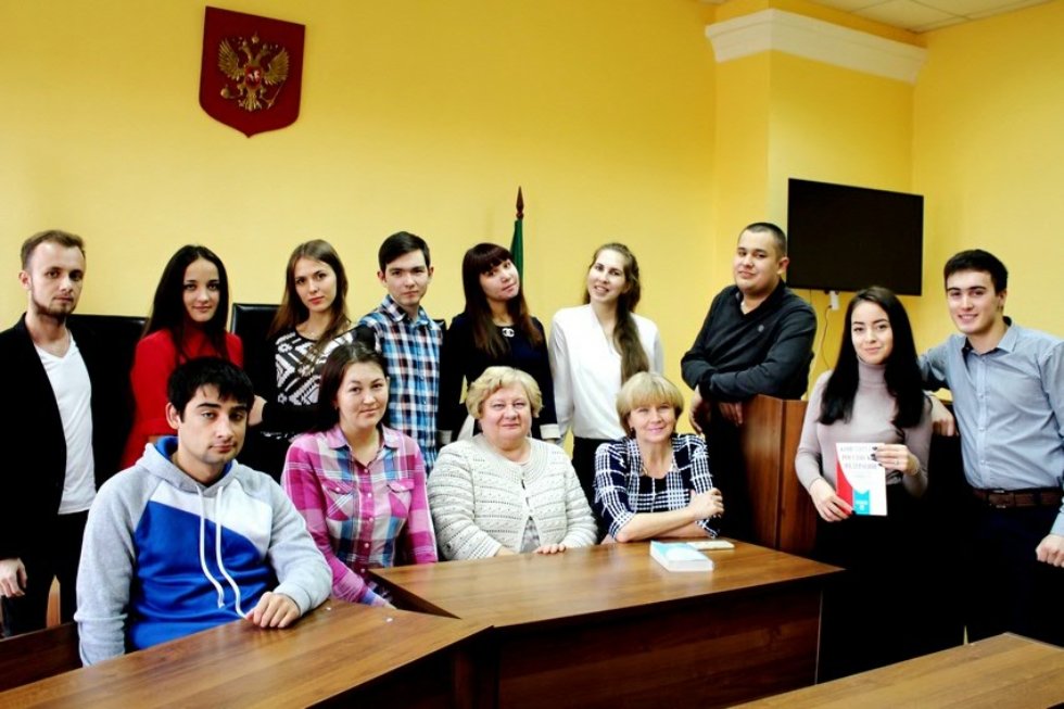 'UNIвести' празднует именины: 10 лет, 100 номеров, 2 000 публикаций 'UNIвести' празднует именины: 10 лет, 100 номеров, 2 000 публикаций