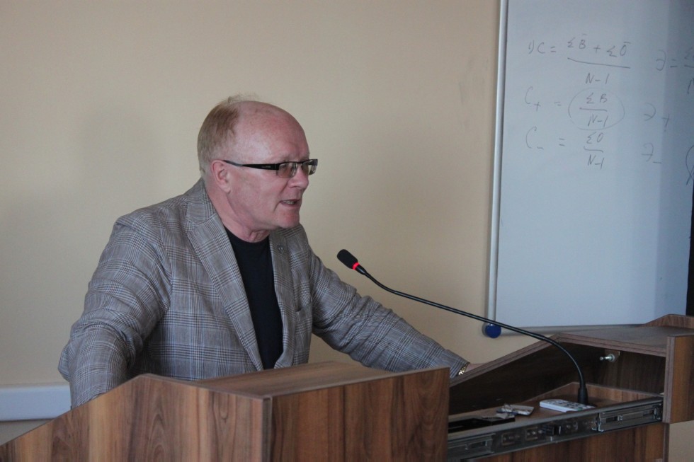 Дан старт новому 'Испытательному сроку' для будущих абитуриентов ИСФН Дан старт новому 'Испытательному сроку' для будущих абитуриентов ИСФН