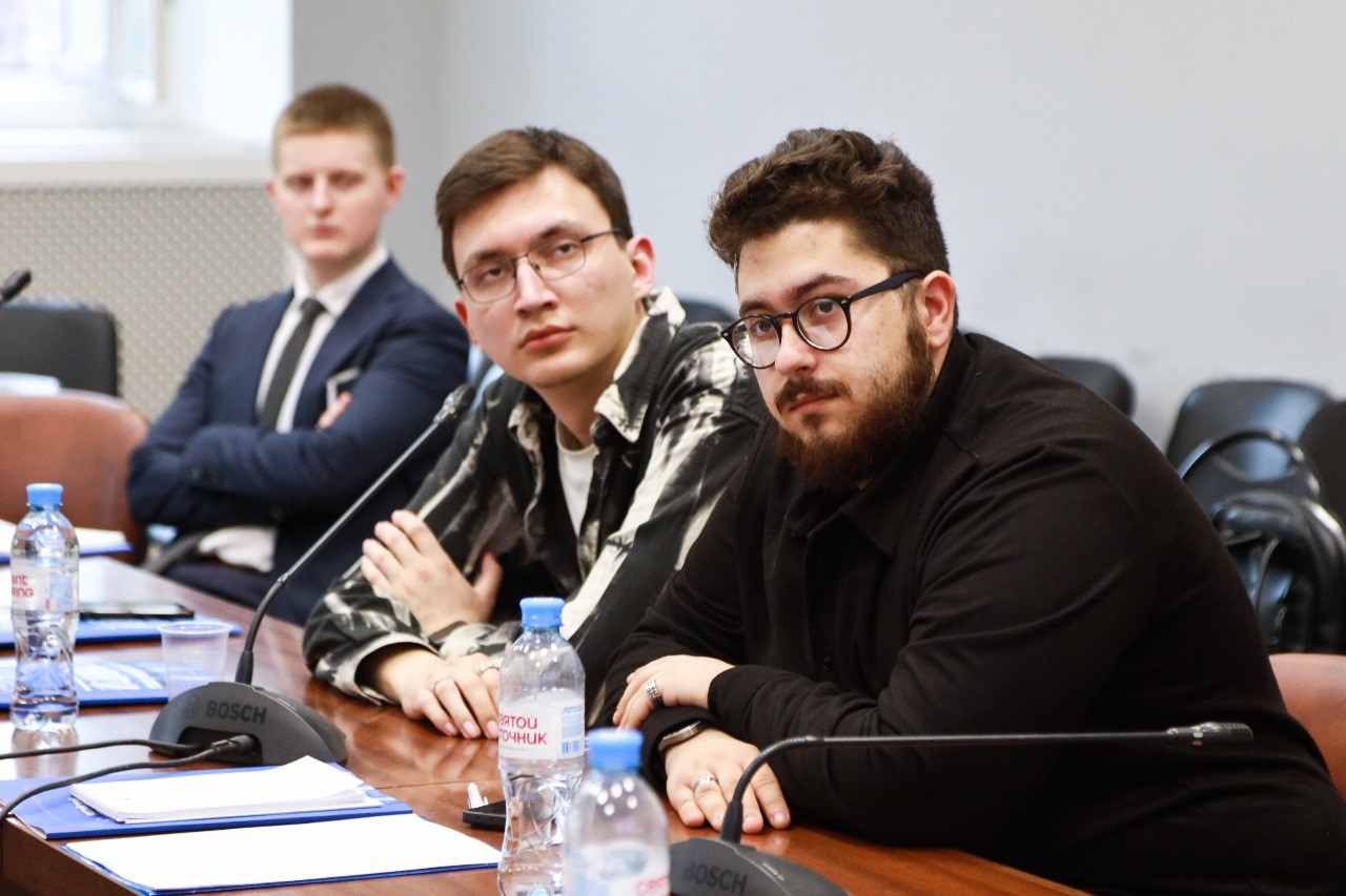 Историки - активисты СНО выступили на конференции в РГГУ Историки - активисты СНО выступили на конференции в РГГУ