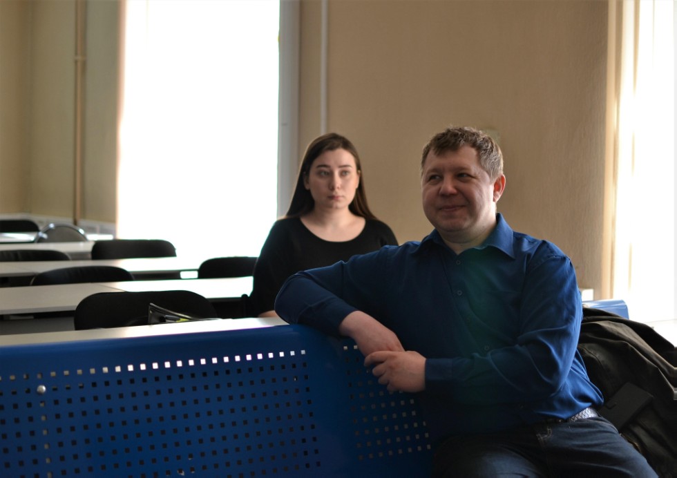 ����� ������������ ����� ����