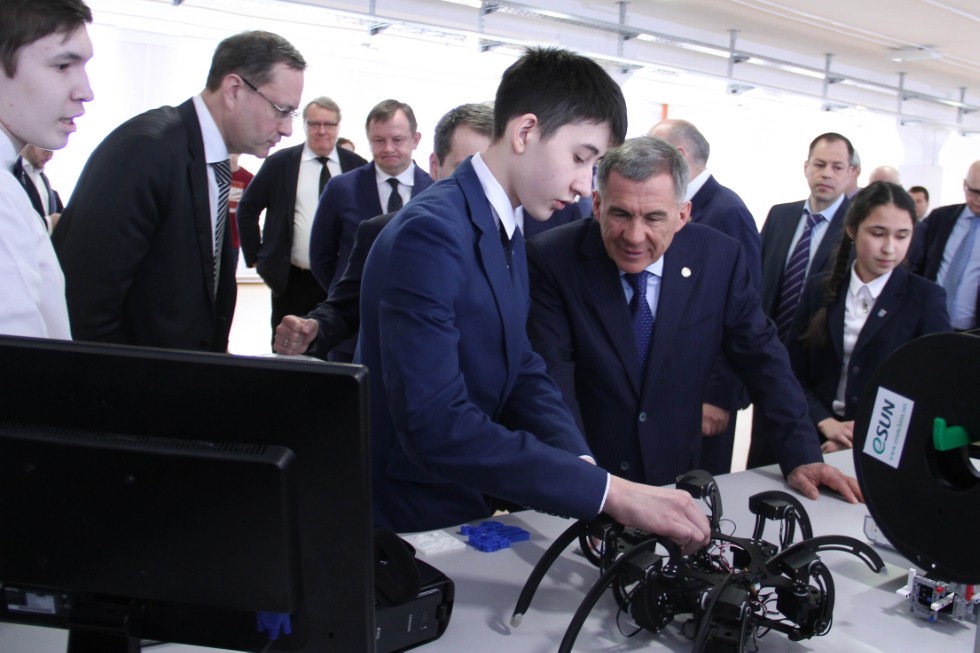 Supervisory Board approves changes in University's roadmap ,Supervisory Board, Project 5-100, IE, Ministry of Telecom and Mass Communications of Russia, President of Tatarstan, Big Data, Internet of Things, virtual reality, augmented reality, additive technology, robotics, genomics, proteomics, quantum computing, blockchain, artificial intelligence