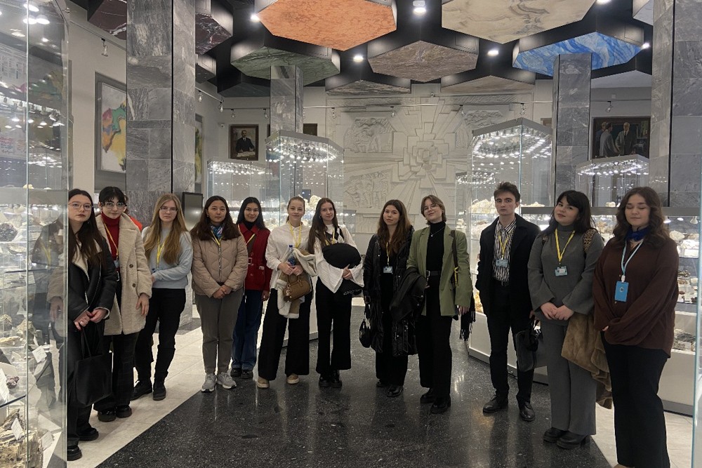 'Pro Tech и этих переводчиков' 'Pro Tech и этих переводчиков'