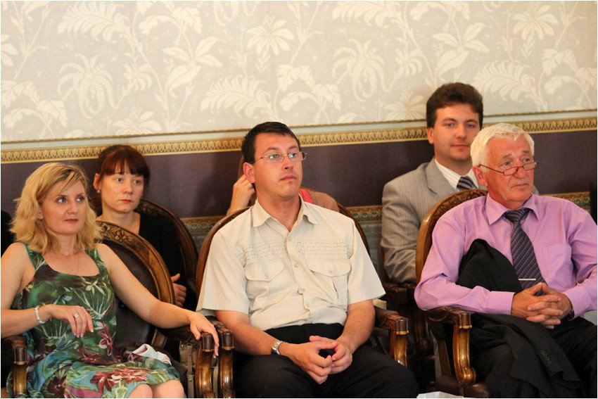 ����������