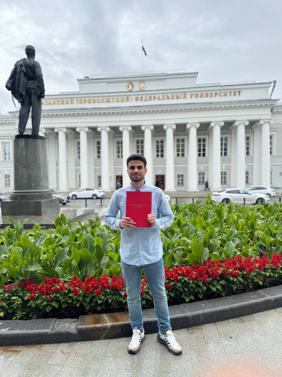 Хоссам Эид: 'Моя цель ? не только создать успешный бизнес, но и внести свой вклад в развитие экономики и инновации в России.' Хоссам Эид: 'Моя цель ? не только создать успешный бизнес, но и внести свой вклад в развитие экономики и инновации в России.'