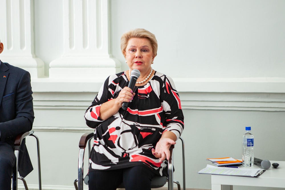 IX ������������ ������: �������� (����)