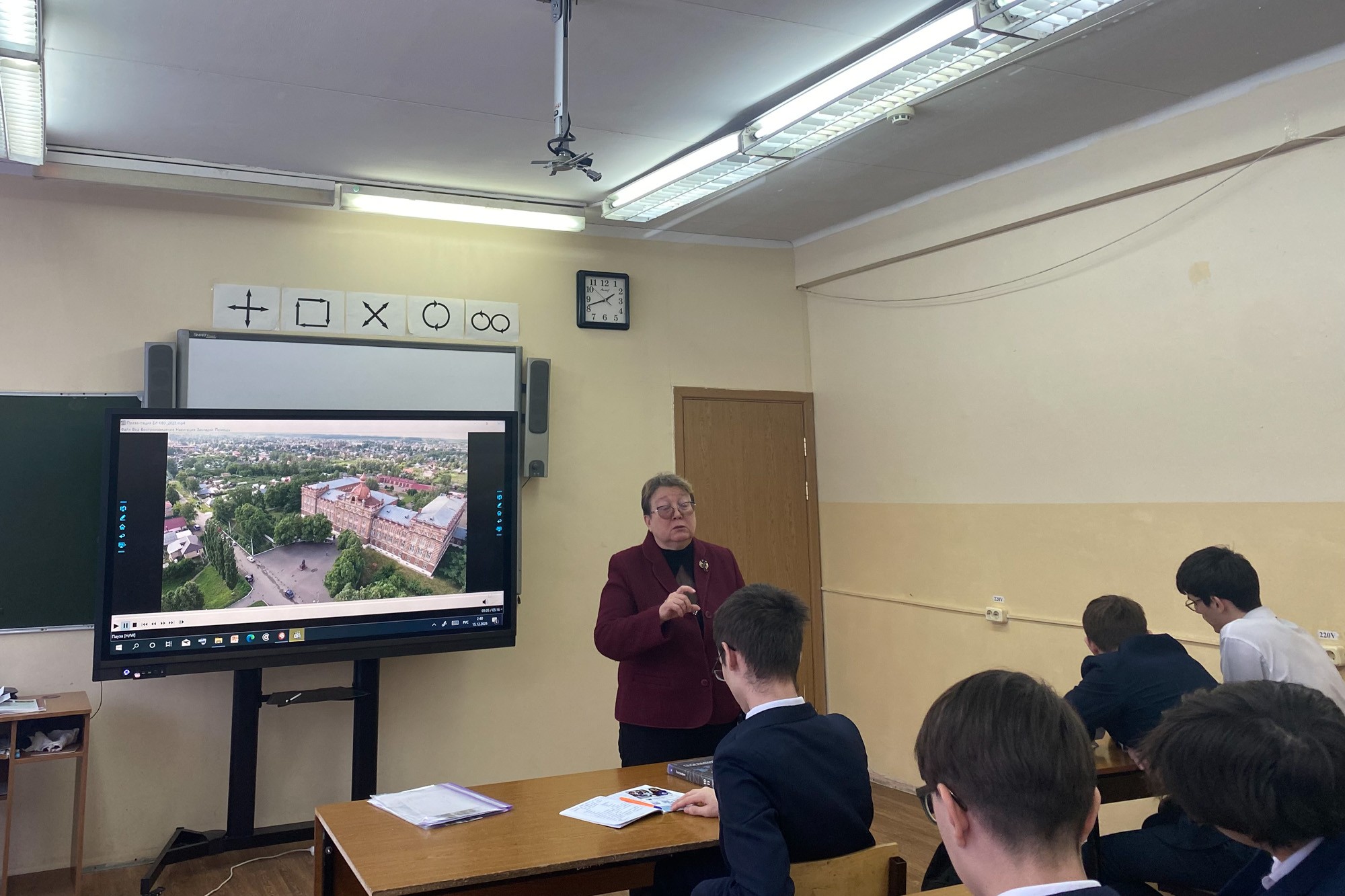 Прошла профориентационная встреча со старшеклассниками школы №15 Набережных Челнов Прошла профориентационная встреча со старшеклассниками школы №15 Набережных Челнов