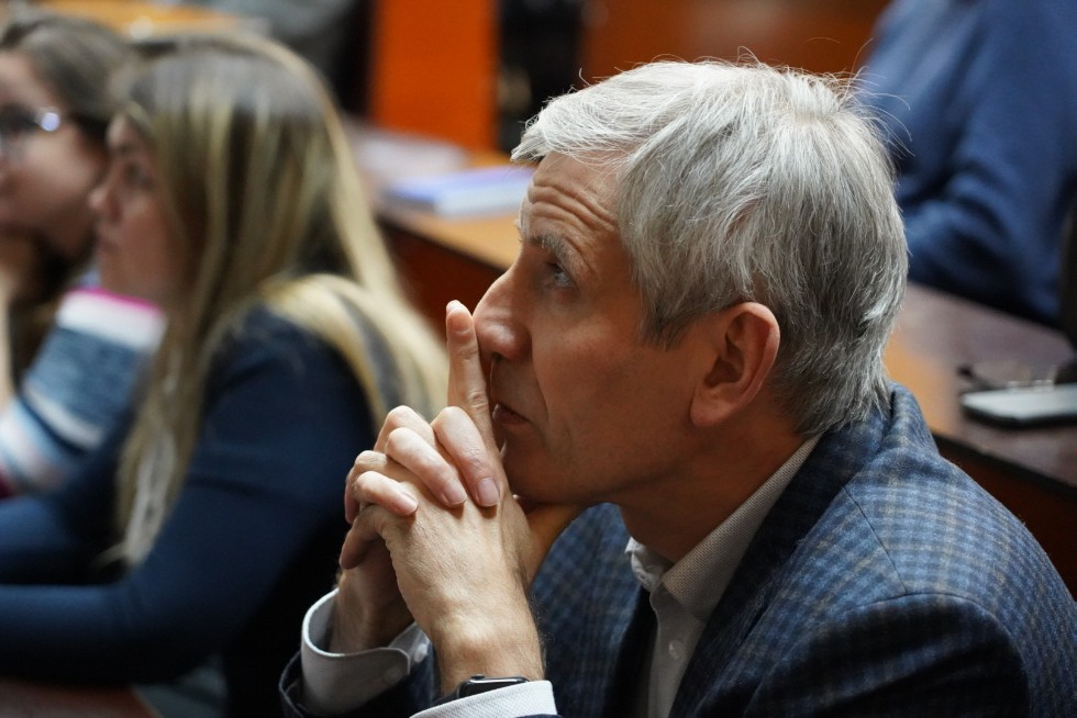 � ��������� ������ ��� ���������� ���������, ����������� 100-����� �� ��� �������� ����� ��������