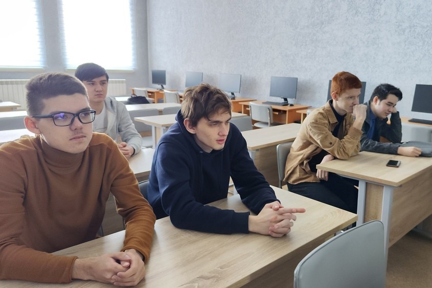 В преддверии Дня защитника Отечества на отделении математики и естественных наук прошли мероприятия В преддверии Дня защитника Отечества на отделении математики и естественных наук прошли мероприятия