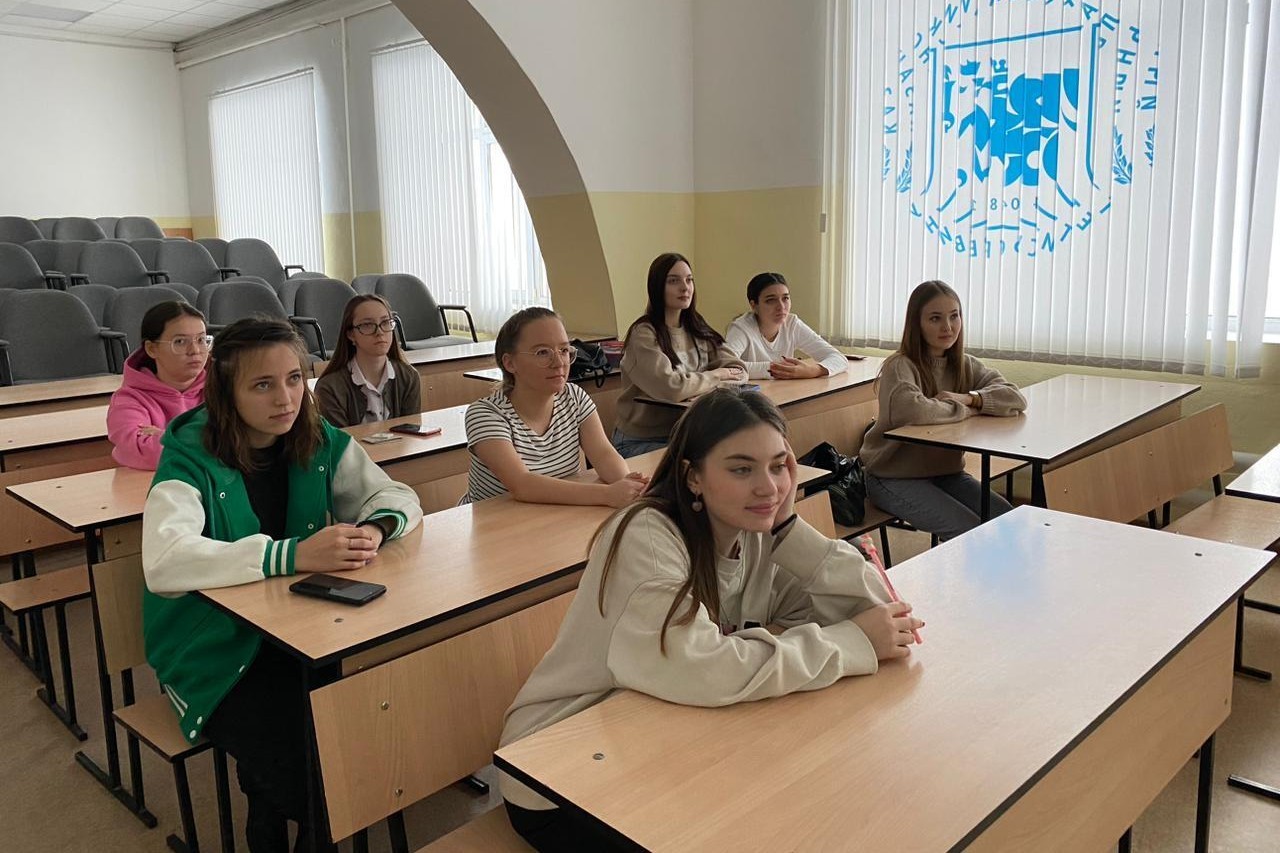 ������ ����������� ���  �� ���� 