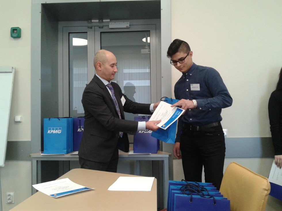 9 апреля по всей России состоялся региональный этап кейс-чемпионата Audit Cup 2019 в офисах КРМG городов России 9 апреля по всей России состоялся региональный этап кейс-чемпионата Audit Cup 2019 в офисах КРМG городов России