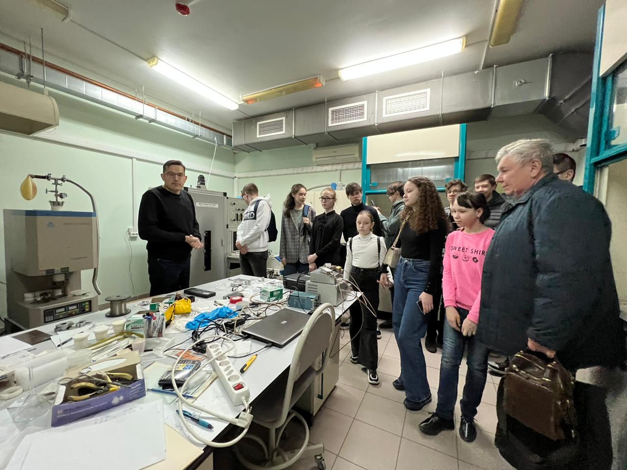 Лицеисты приняли участие в Дне открытых дверей Института физики КФУ