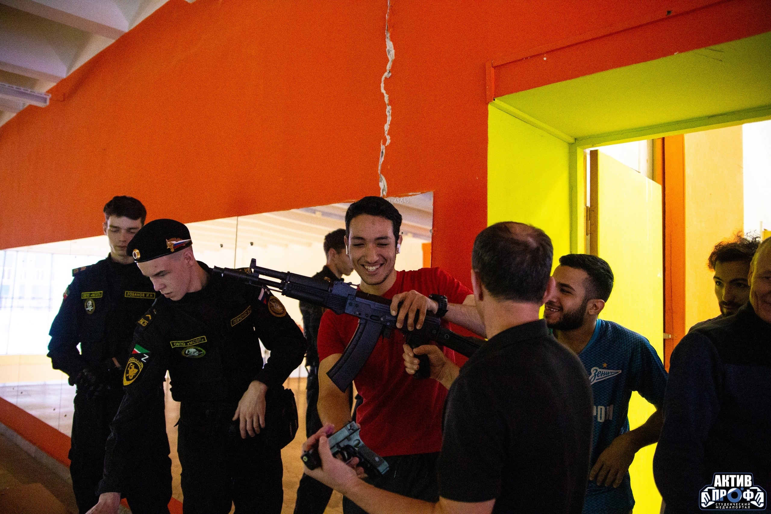 '�������� ���': ������, ���������� � ��������