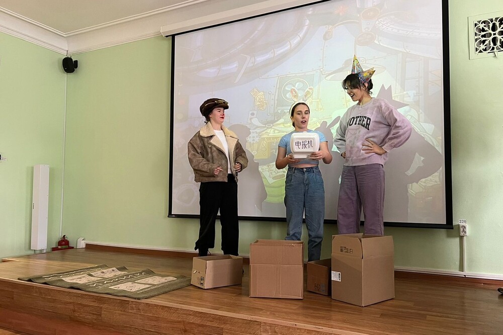 Сказки на китайском: представление устроили студенты Елабужского института КФУ Сказки на китайском: представление устроили студенты Елабужского института КФУ