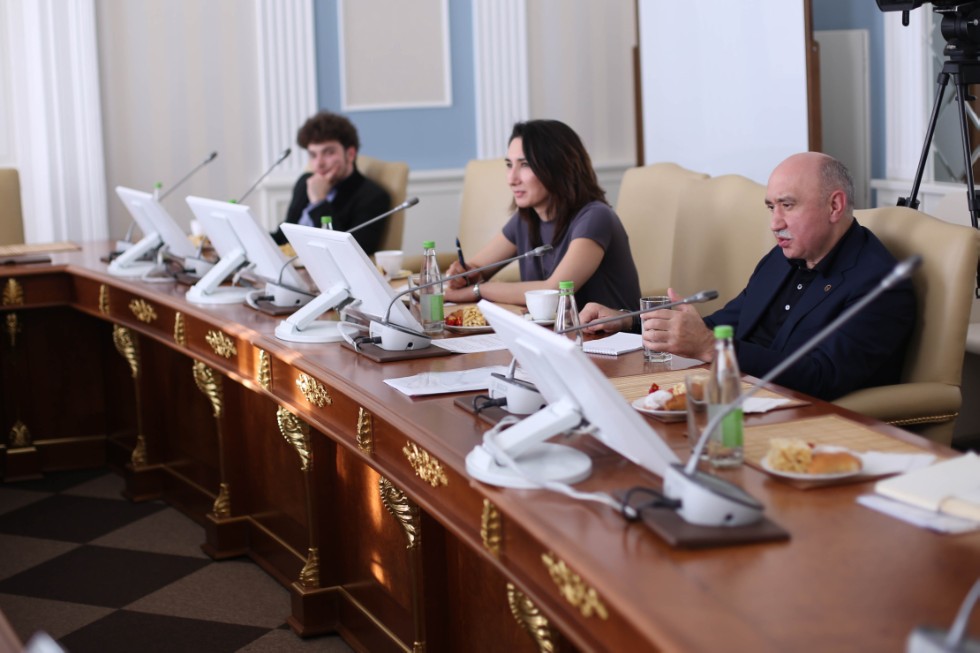 Rector Ilshat Gafurov met with young social media personalities