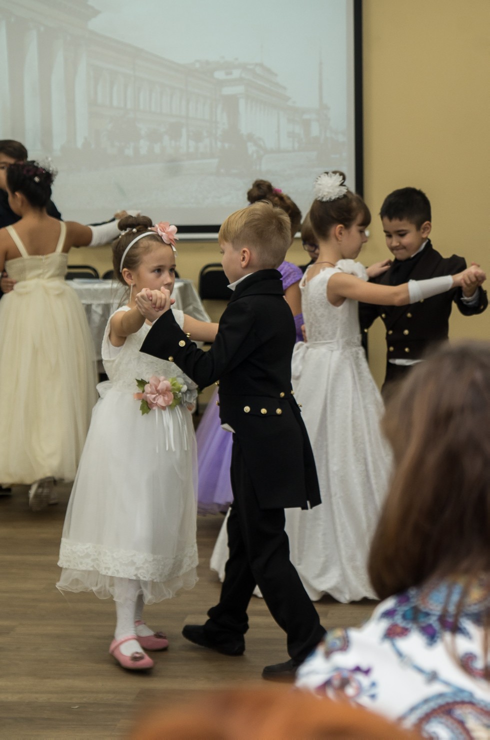 В детском театре КФУ 'Радуга' прошла премьера спектакля 'Россия мне раскрылась в тебе, Казанский университет!' В детском театре КФУ 'Радуга' прошла премьера спектакля 'Россия мне раскрылась в тебе, Казанский университет!'