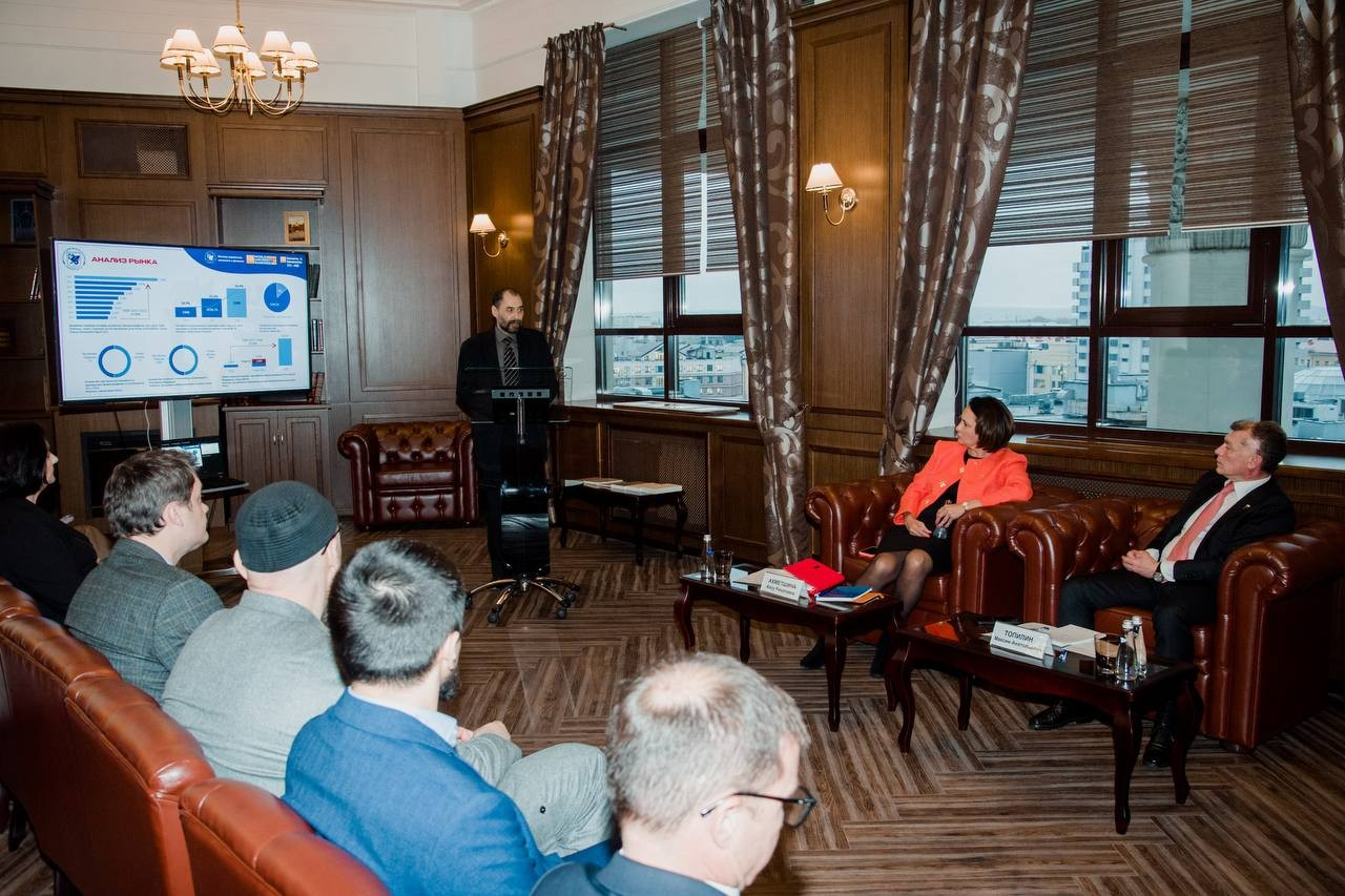 ������� ��������������� ���� �� � ������ � ����