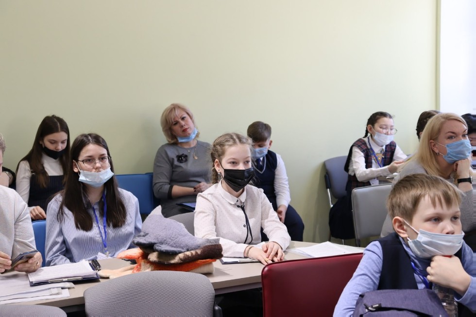 ДОСТОЙНАЯ СМЕНА ДОСТОЙНАЯ СМЕНА