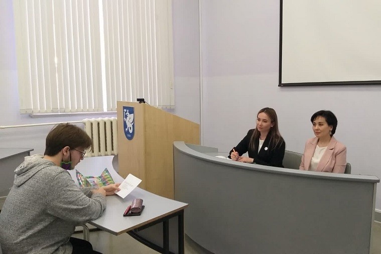 English in the Digital Age: ���� � ��������� ��������