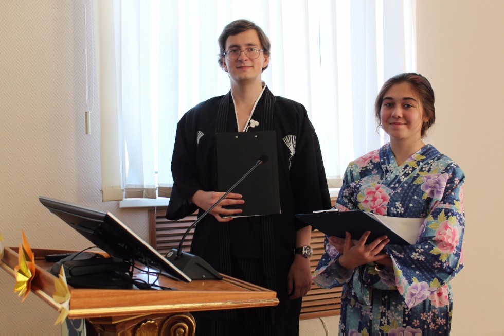 Три истории о любви к японскому языку от победителей IX конкурса выступлений Три истории о любви к японскому языку от победителей IX конкурса выступлений