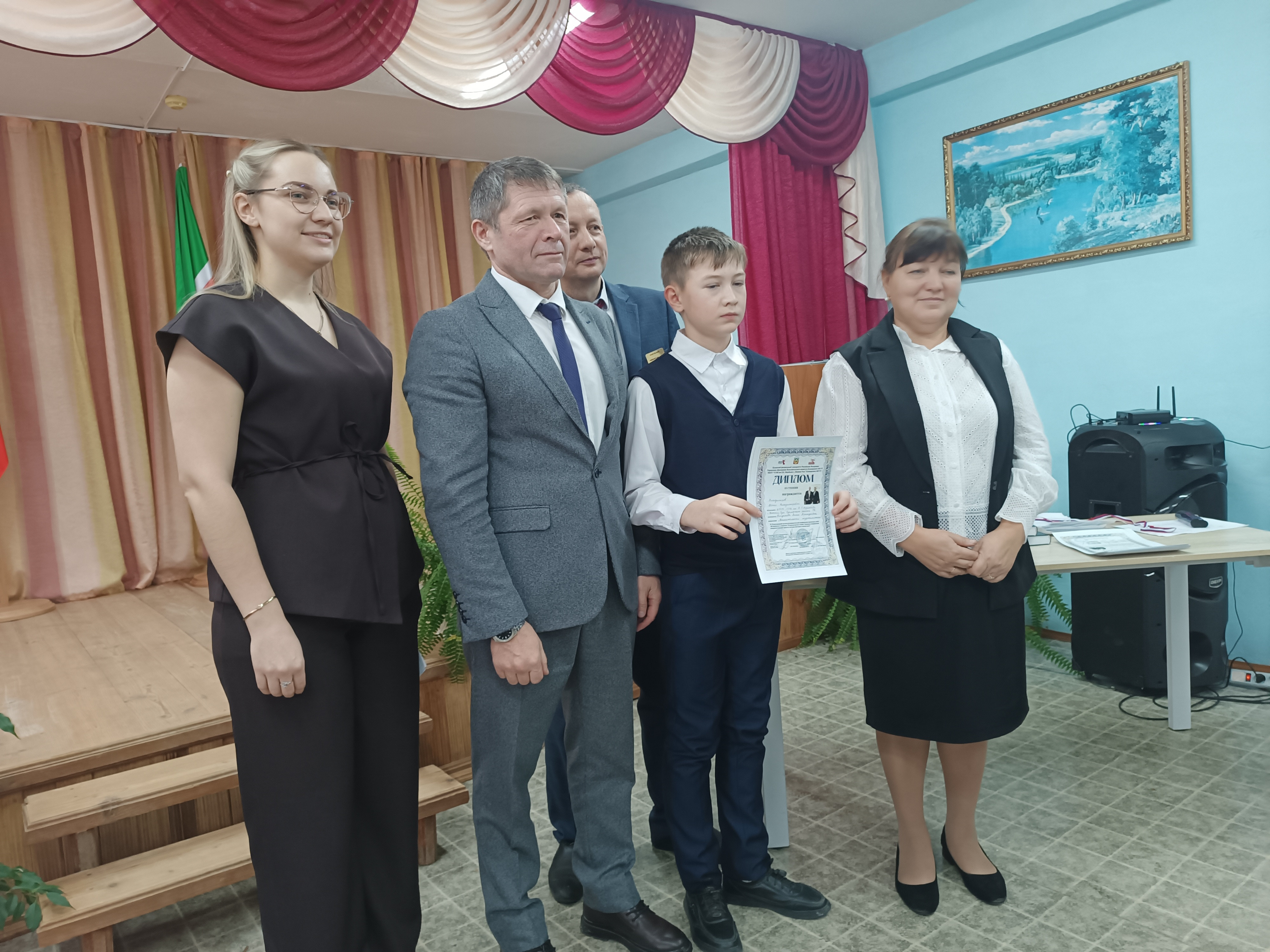 XI ������������� ������-����������������� ����������� ��������� ����� ����������� � ���������: 