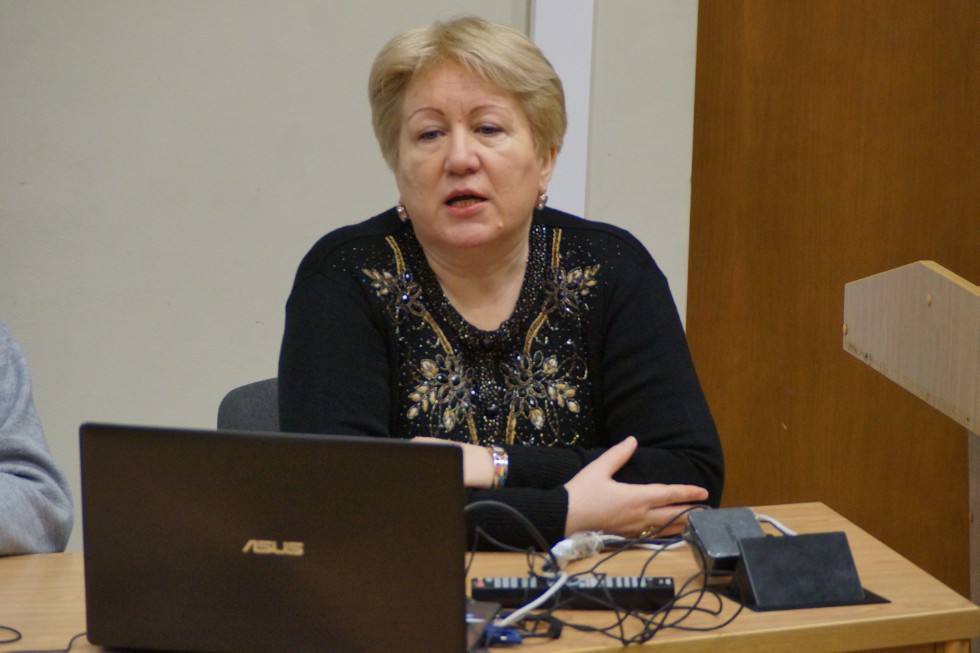 ���� �����ә� �ө��